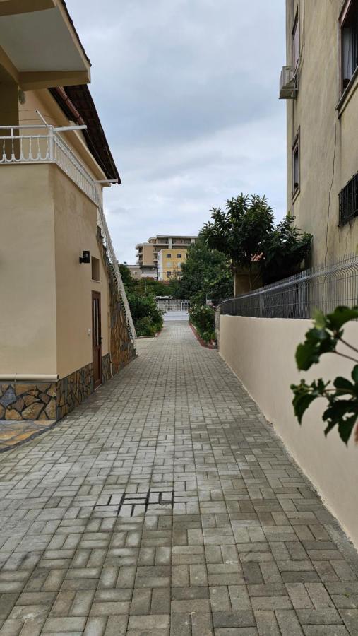 Aliaj Guest House بيرات المظهر الخارجي الصورة