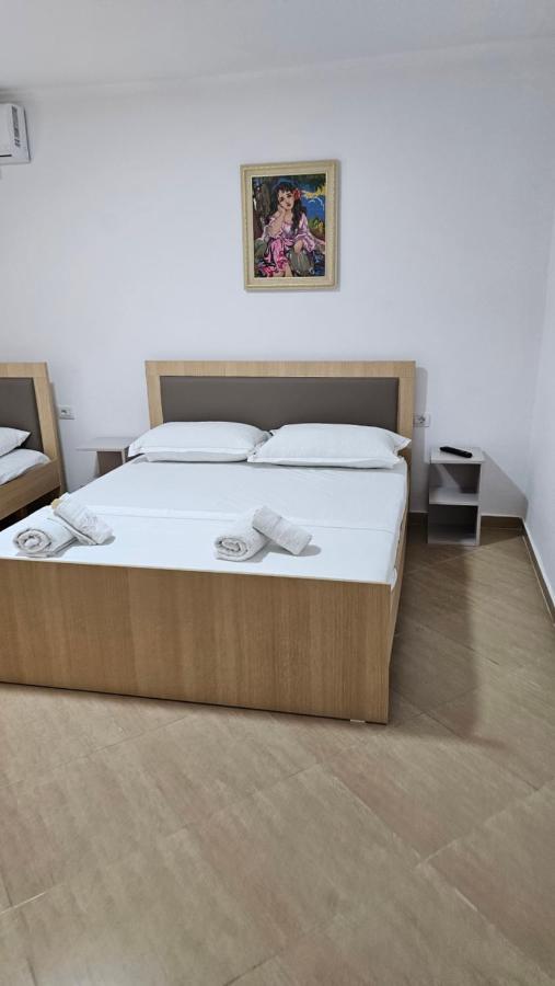 Aliaj Guest House بيرات المظهر الخارجي الصورة