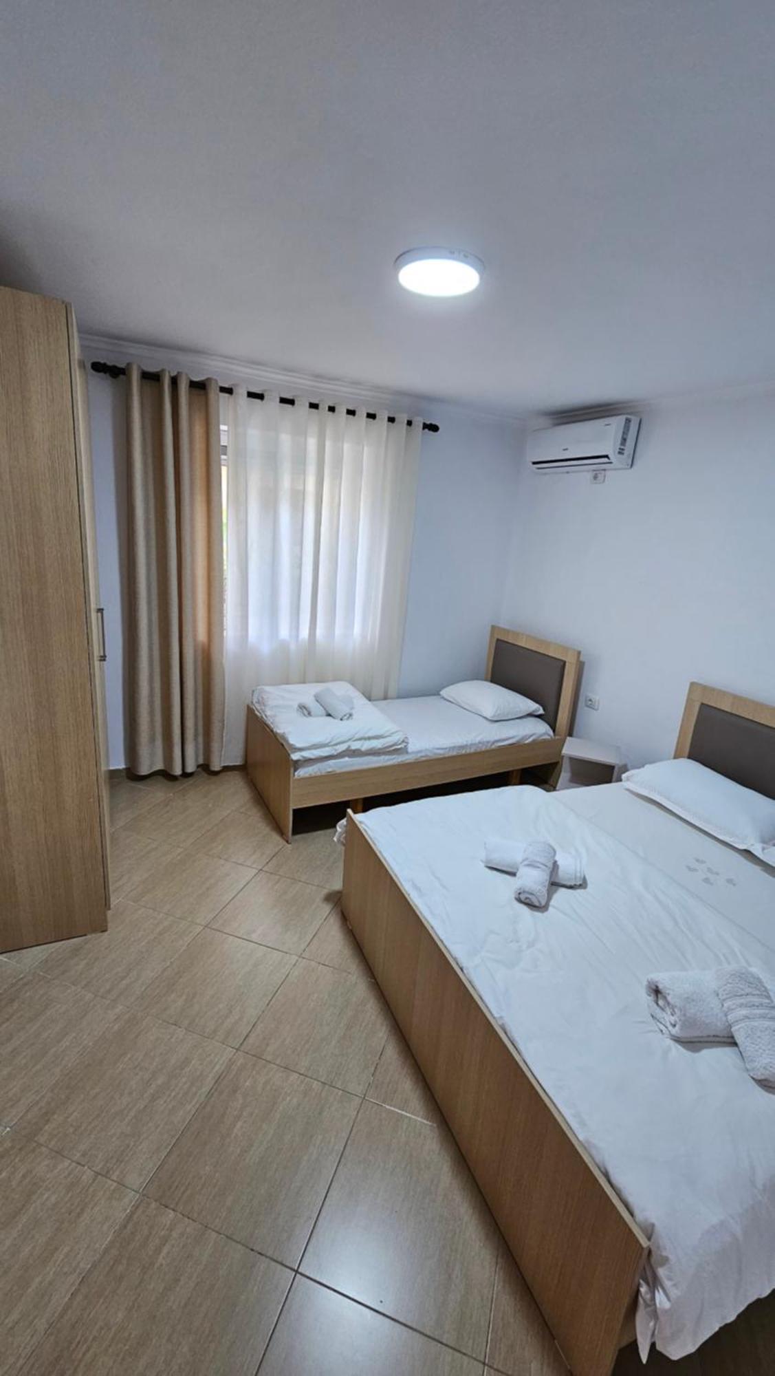 Aliaj Guest House بيرات المظهر الخارجي الصورة