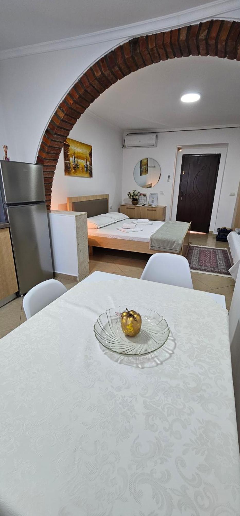 Aliaj Guest House بيرات المظهر الخارجي الصورة