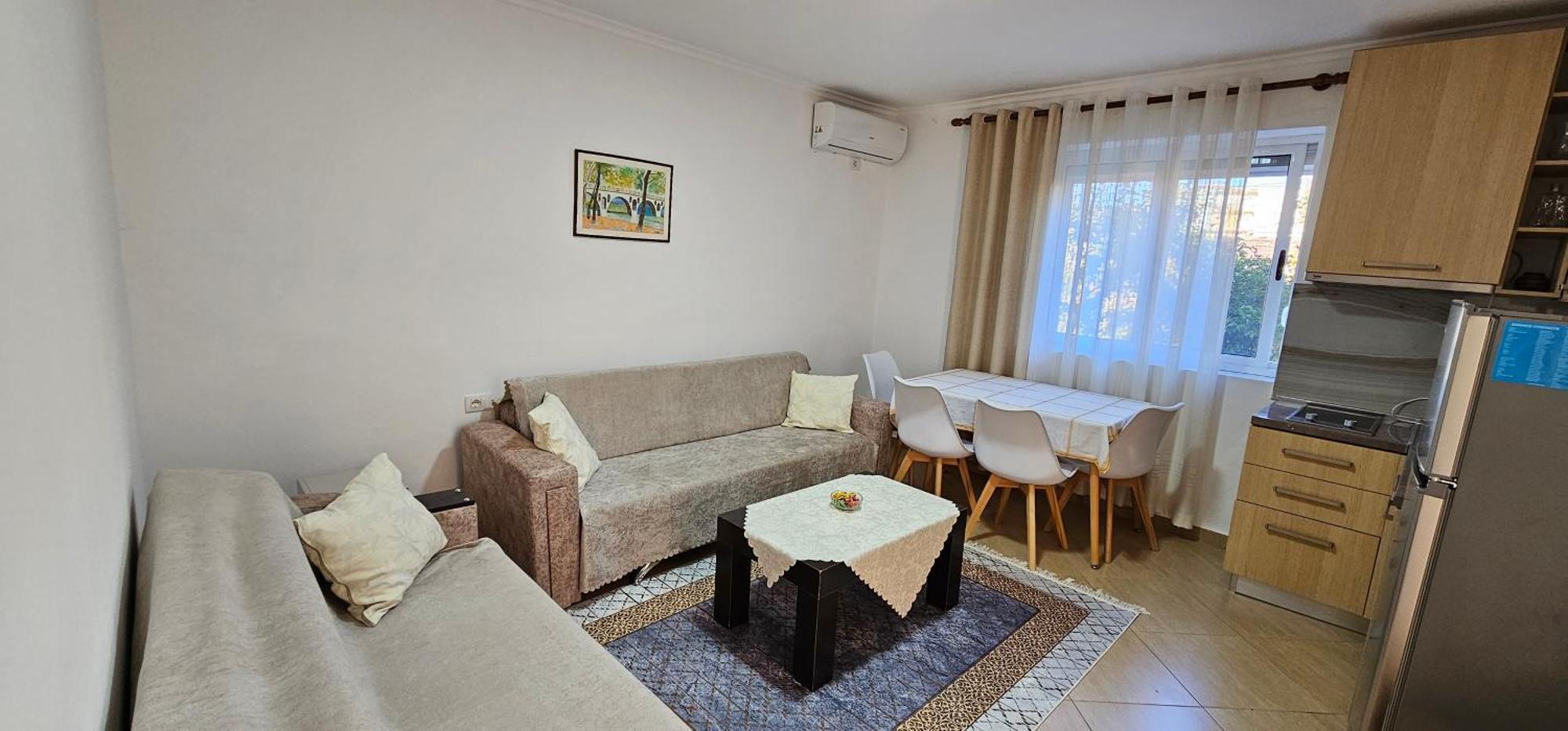 Aliaj Guest House بيرات المظهر الخارجي الصورة